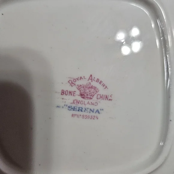 Royal Albert Pink and Gold Floral Square Plate - Picture 5 of 5